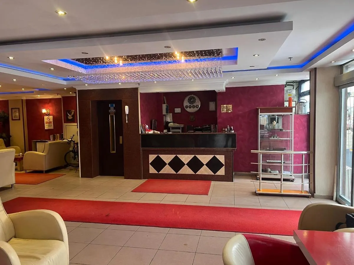 Red White Hotel Istambul