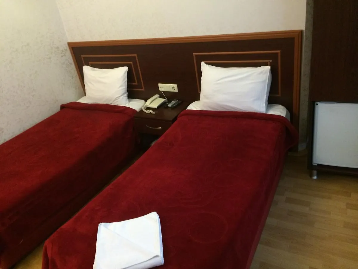 **  Red White Hotel Istambul Turquia