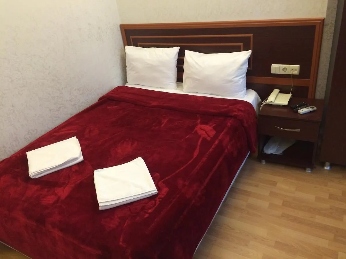 Red White Hotel Istambul