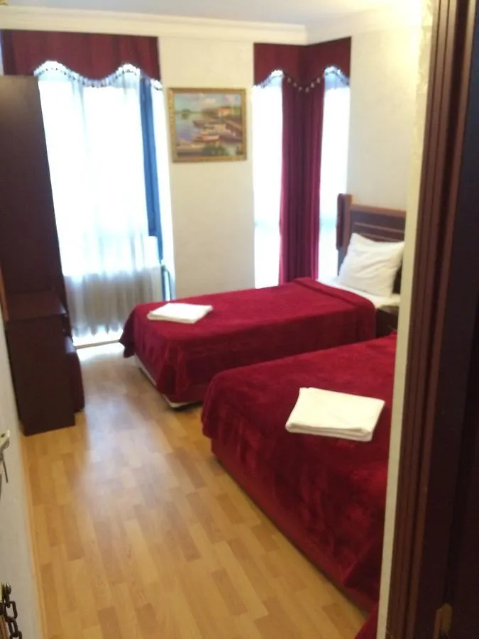 Red White Hotel Istambul